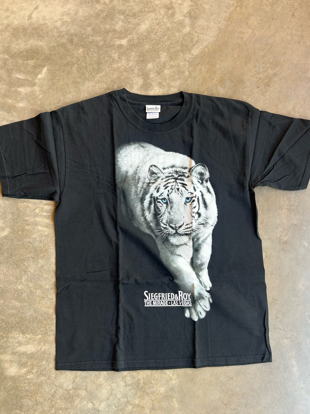 Siegfried & Roy The Mirage Black White Tiger Graphic Tee